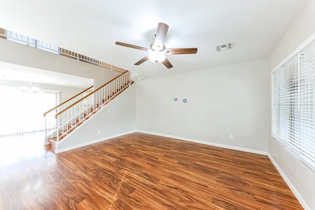 Photo - 12824 W Ash St