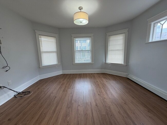 Photo - 7 Wyman St Unit 1