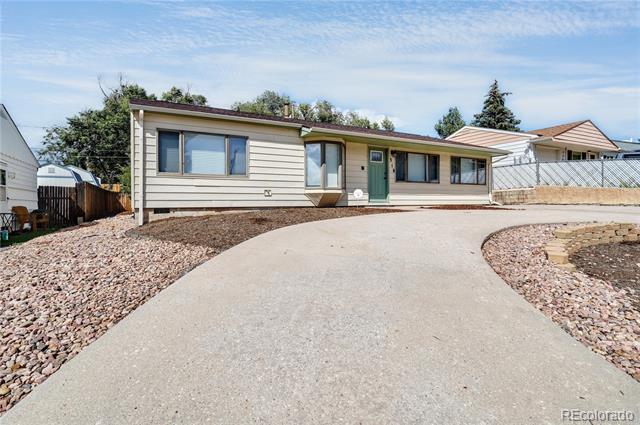 Building Photo - 318 Maplewood Dr Rental