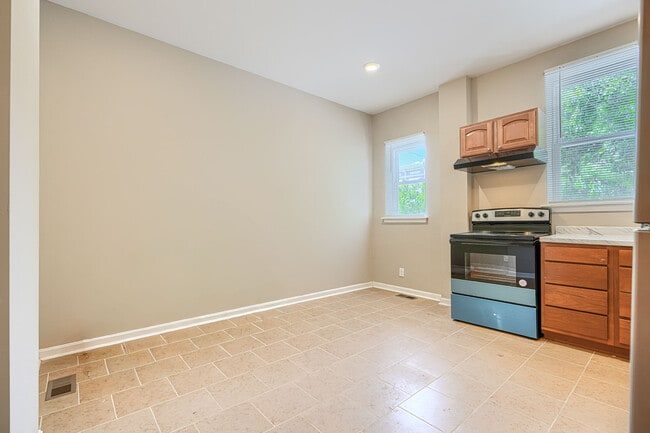 Photo - 446 N Linwood Ave