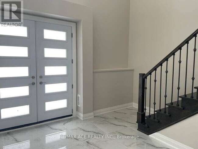 Photo - 55 S Church St