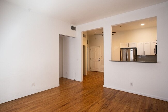 Photo - Incredible 1 bedroom Condo in Cap Hill Unidad 205
