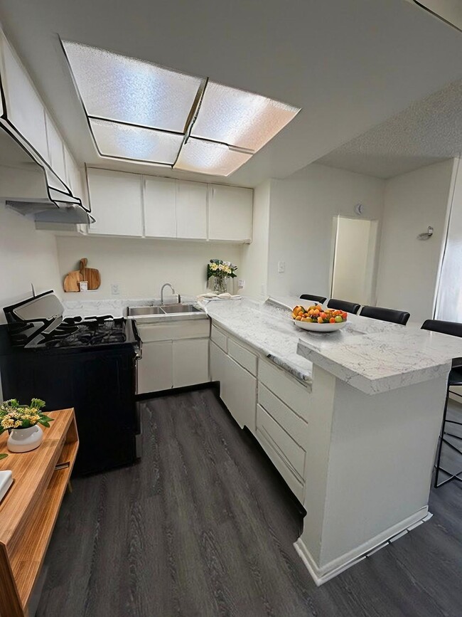 Photo - 1535 E Canfield Ln Unidad 14