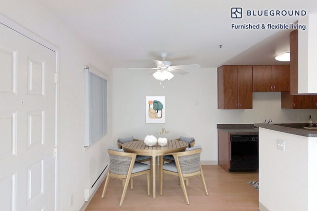 Photo - 1600 Villa St Unidad GO FL3-ID6583A