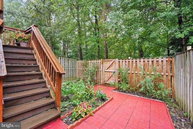 Photo - 7840 Foxfarm Ln