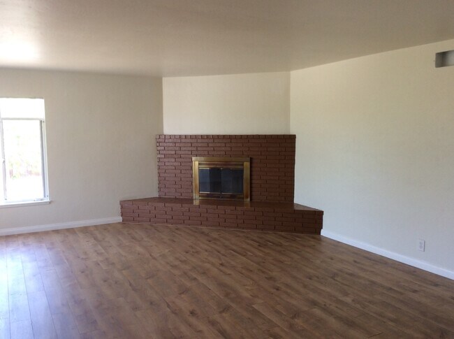 Photo - LARGE - SDSU AREA HOME - 4 bedrooms / 3 bath - With Big yard on Canyon!