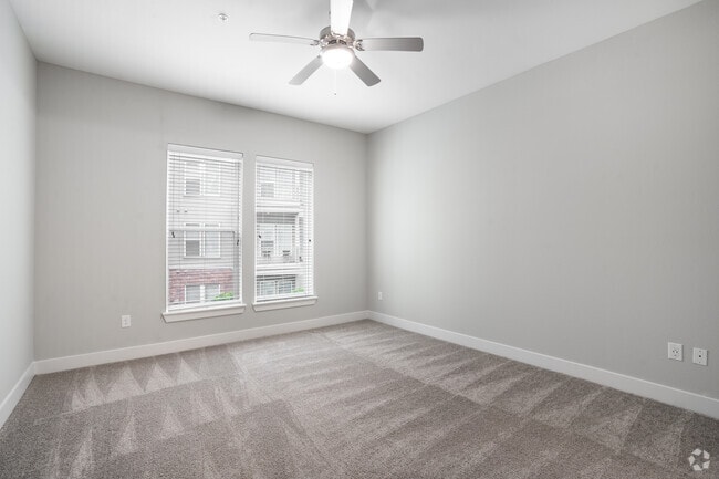 2BR, 2BA - 1471SF - Master Bedroom