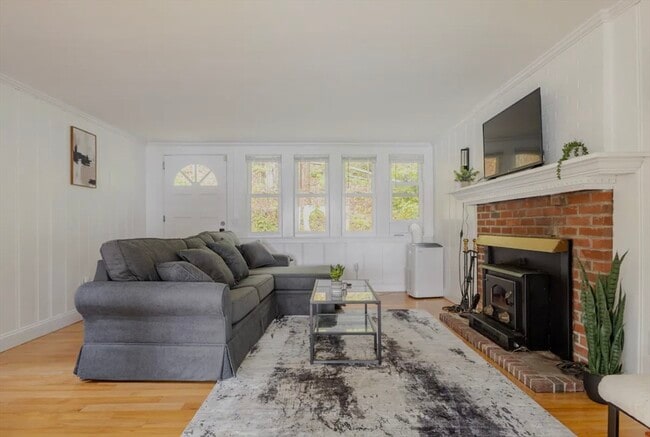 Building Photo - 226 Pimlico Pond Rd Rental
