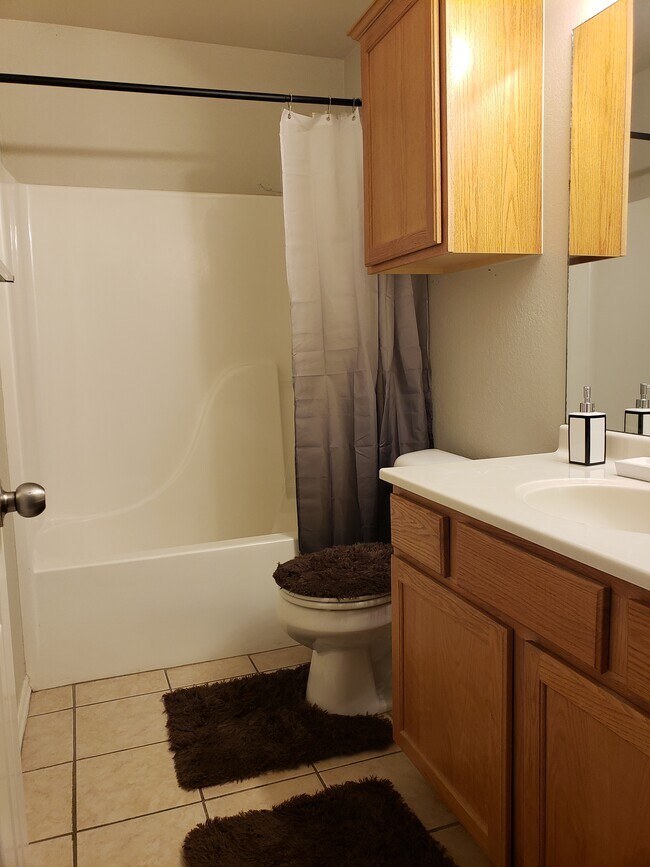 Photo - 2312 Grapevine Dr