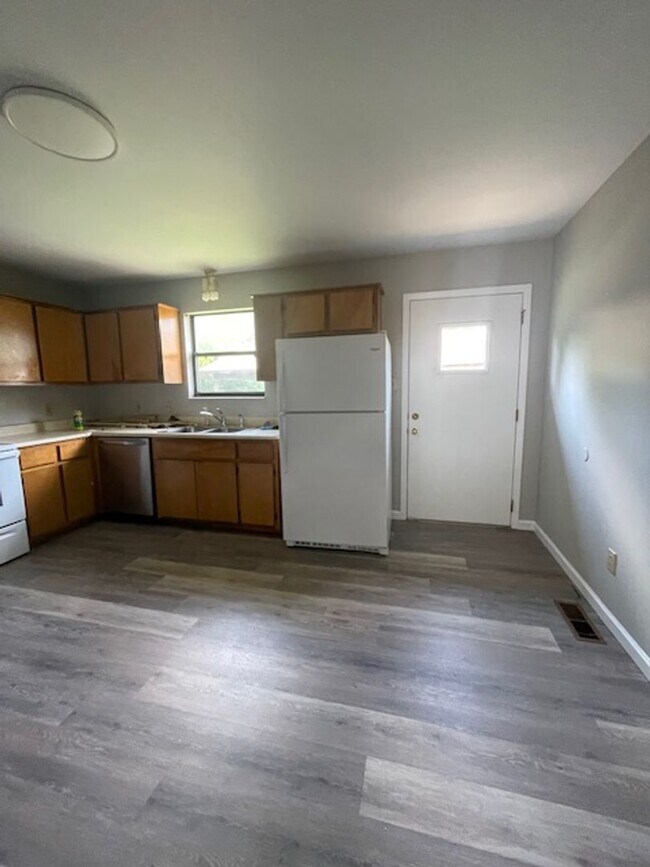 Photo - Alcoa City Schools 2 bedroom 2 bath call ...