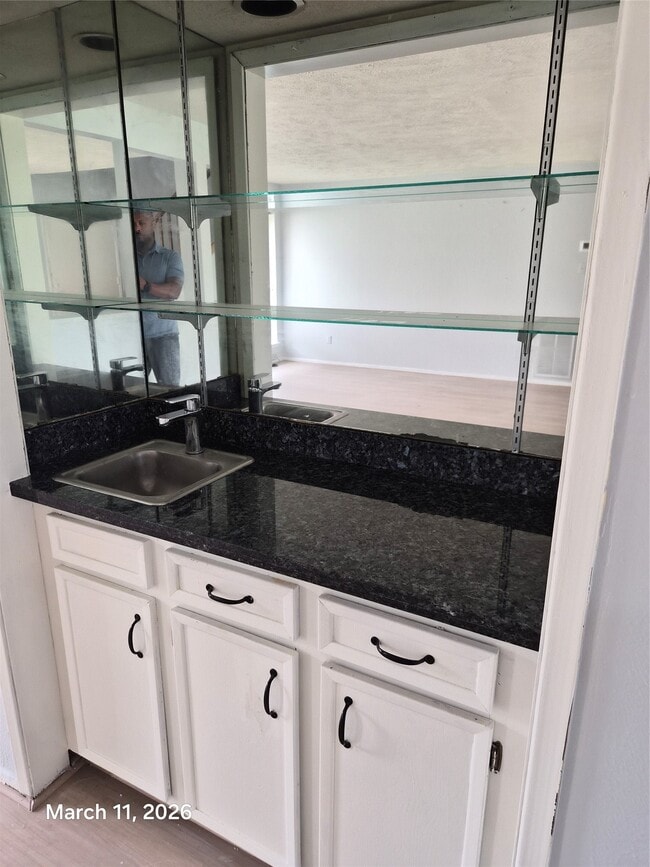 Photo - 2923 Edgewood Dr