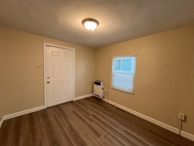 Photo - National City Remodeled Unit.Water, Trash ... Unidad 612-D1