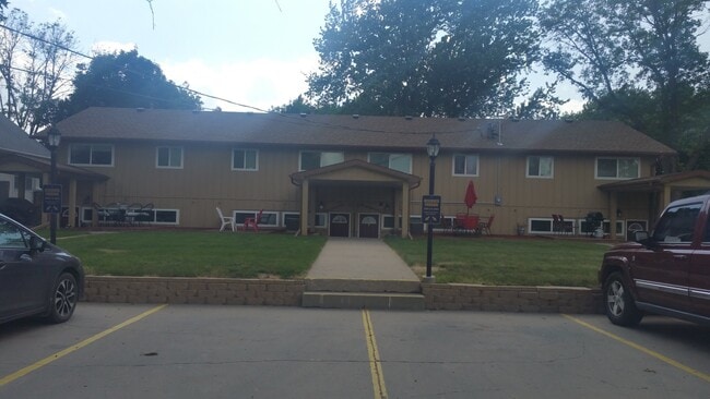 Photo - 2300 S St Aubin St Unit 2300