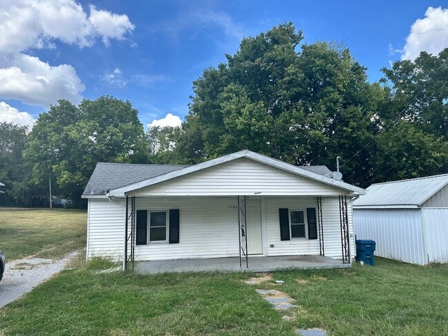 2-Bedroom 1-Bathroom House - 2-Bedroom 1-Bathroom House