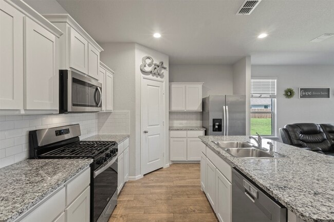 Photo - 5405 N Wind Ln