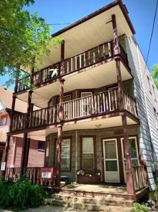 Building Photo - Williamson Tri-plex Unit 1 Rental