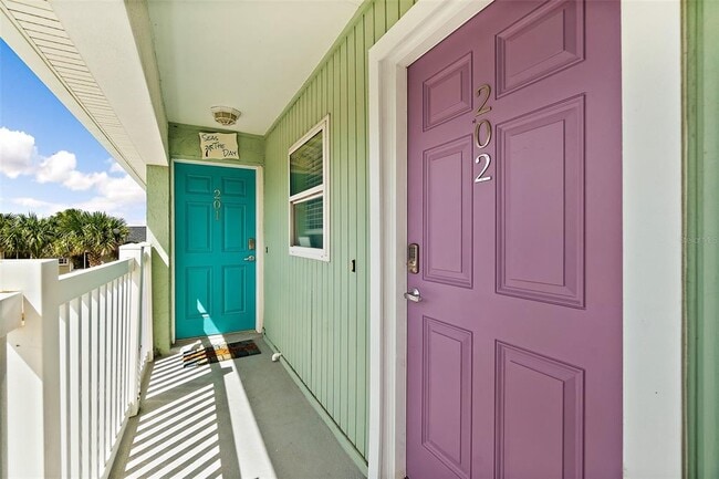 Building Photo - 300 S Central Ave Unit 202