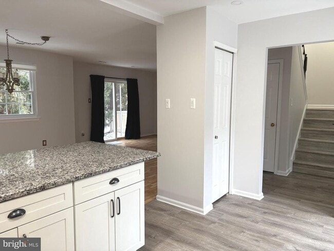 Photo - 1505 Potters Pl