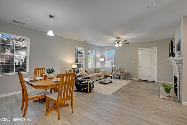 Photo - 2908 Broadway Ave