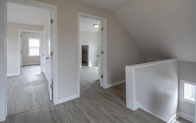 Photo - 18708 Arrowhead Ave