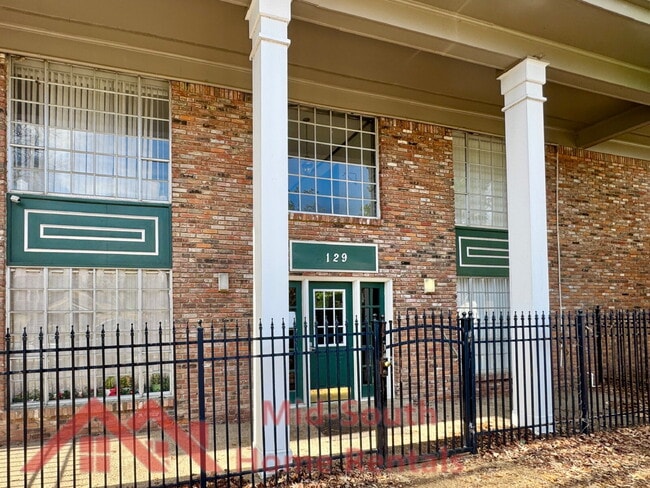 Building Photo - 129 Stonewall St Unit 9