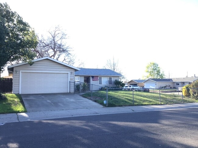 Building Photo - Citrus Heights 3 bedroom