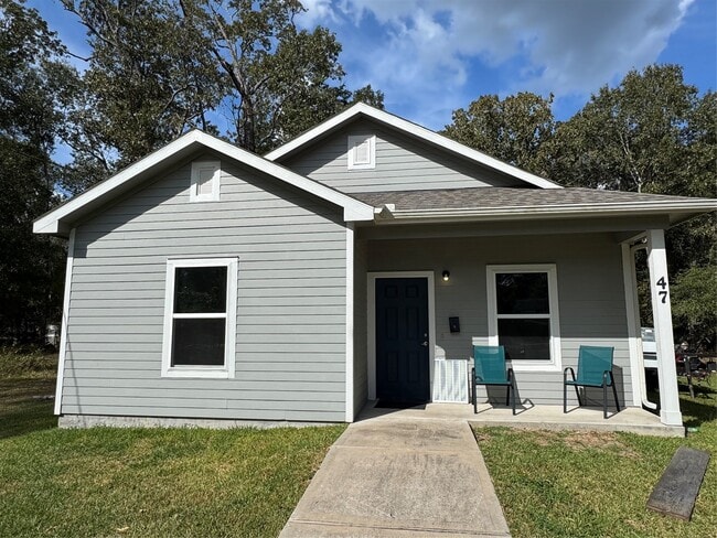 Building Photo - 47 County Rd