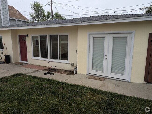 Front of home - 2417 Gates Ave Unit A Rental