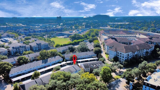 Building Photo - 7545 Brompton St Unit 7545