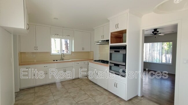 Photo - 5130 Savannah St