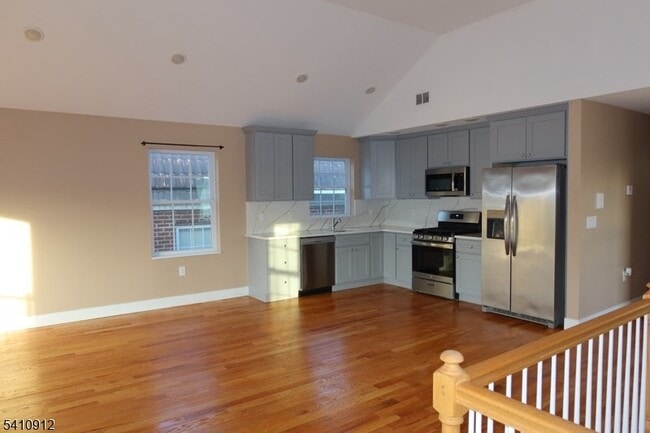 Photo - 298 Ridgewood Ave