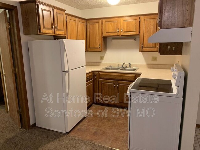 Photo - 2049 S National Ave Unidad Apt #5