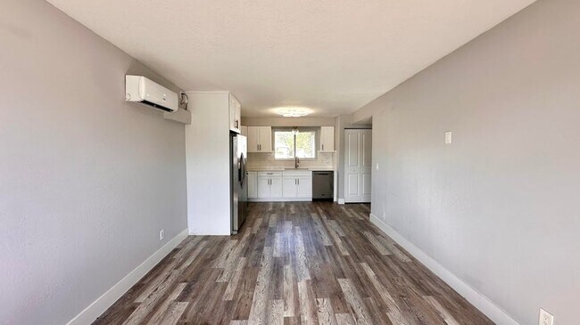 Photo - 313 Swain Blvd