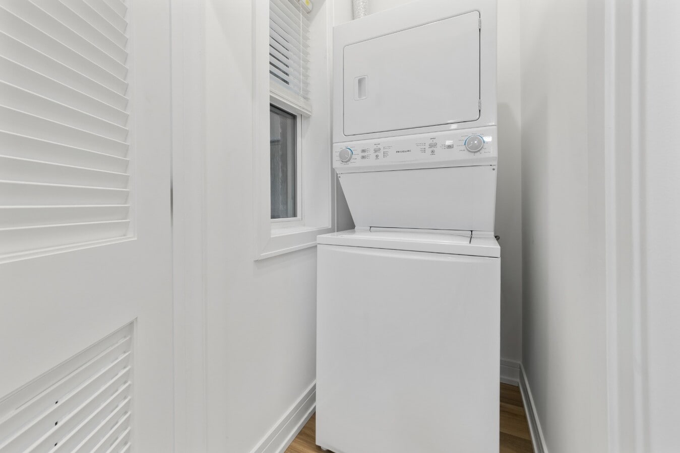 Photo - Garden Apartment - Renovated 1 bed Apartment - Logan Square / Hermosa / Humboldt Park Unit GR