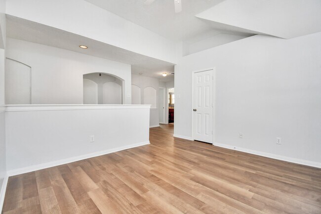 Photo - 15711 Rosewood Hill Ct