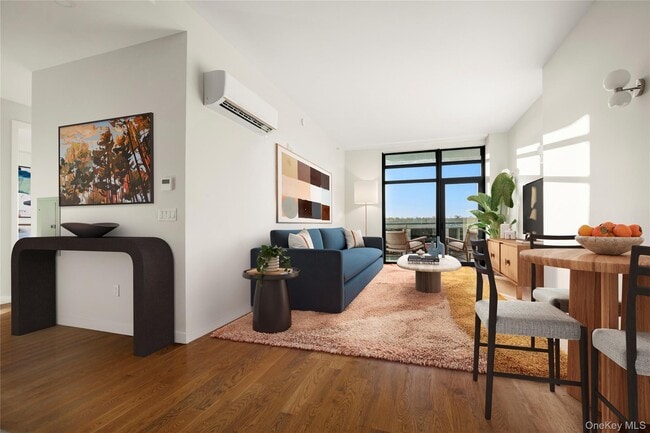 Building Photo - 667 Ridge Hill Boulevard Unit 301 Rental