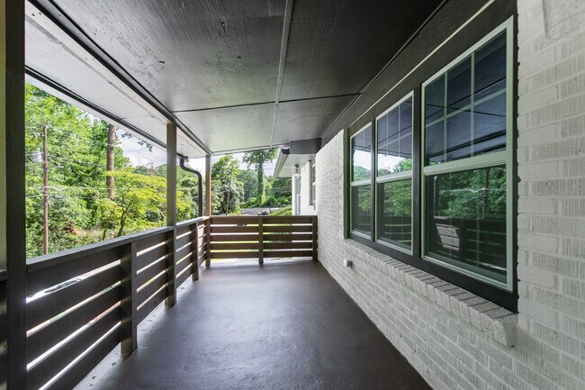 Photo - 167 Rockmart Dr SW