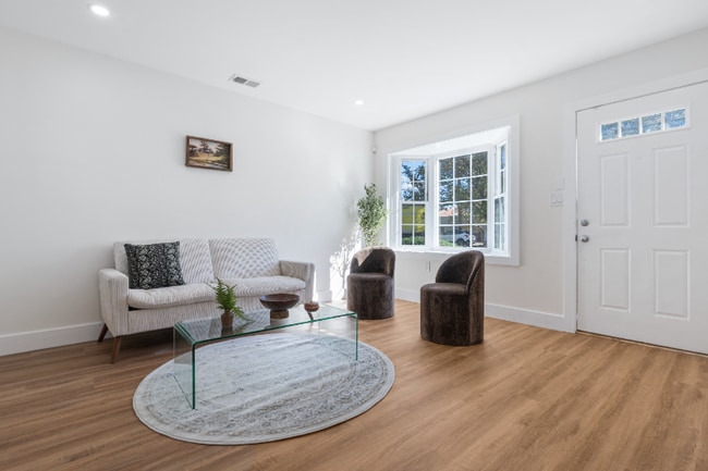 Photo - 94 Irvine Turner Blvd