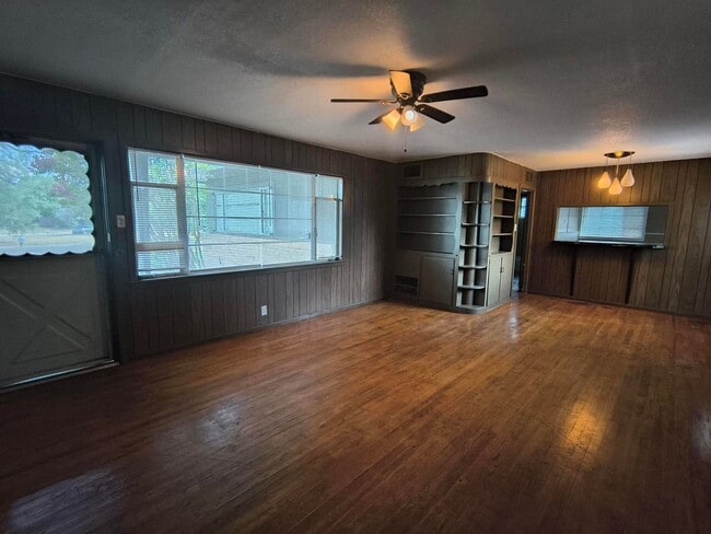Photo - 2326 Abilene St