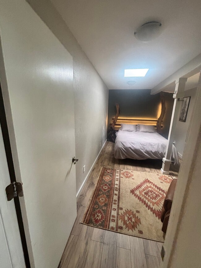 Photo - 1405 W 10th St Unidad A
