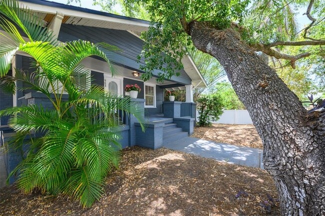 Photo - 902 W Columbus Dr