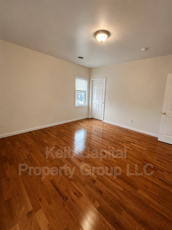 Photo - 130 Warren St Unidad 2C