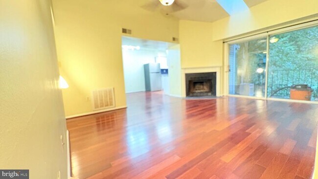 Photo - 12292 Stevenson Ct Unidad 12292