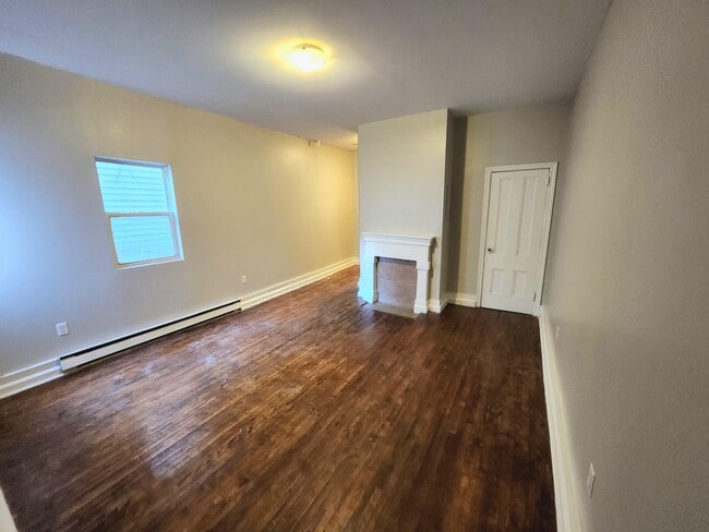 Building Photo - 95-95 Carleton St Unit 95-1