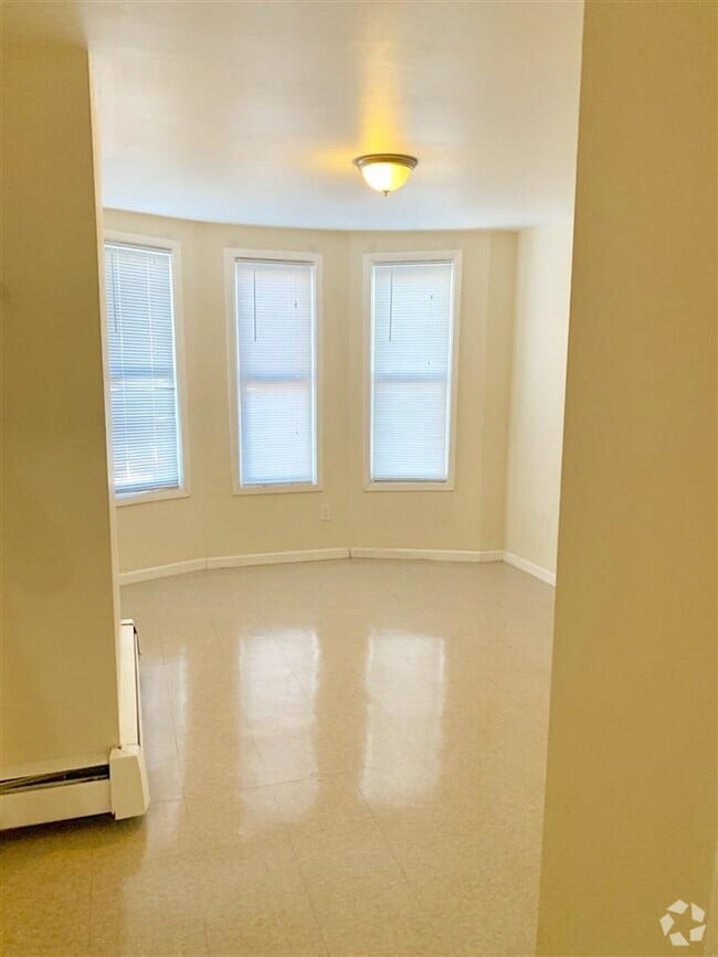 Building Photo - 2275 John F. Kennedy Blvd Unit 4 Rental