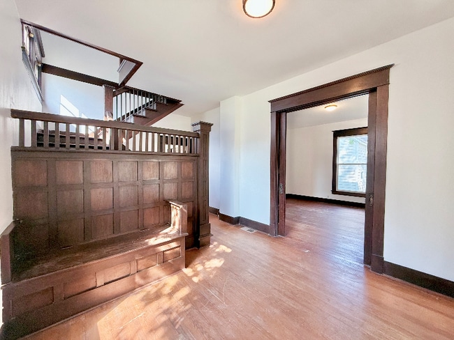 Photo - 517 W Hull St
