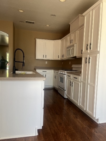 Photo - 2120 Stonewater Dr
