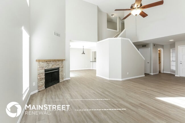 Photo - 19205 N 6th St