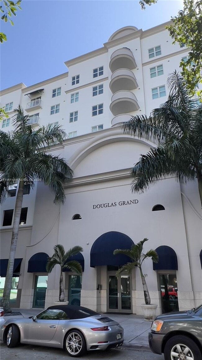 Building Photo - 50 Menores Ave Unit 512