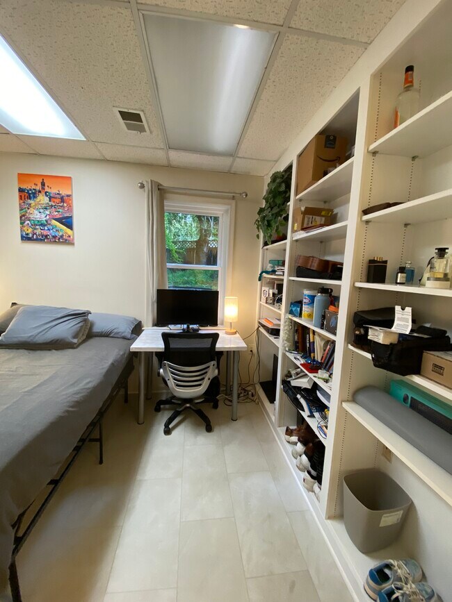 Photo - 5102 Warren Plz NW Unidad #2